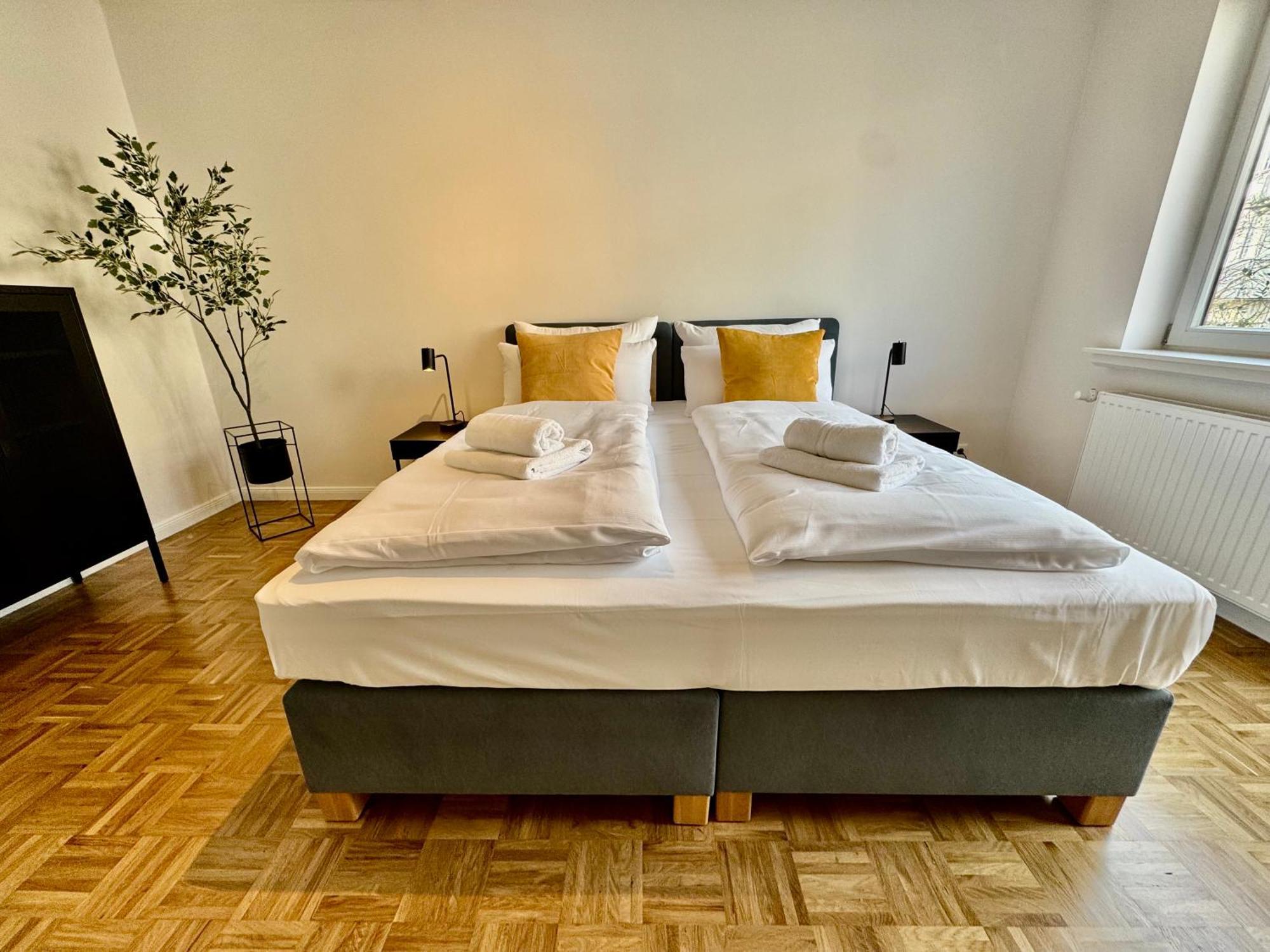 Mel&Bens Modern Oak-Apartments Fuer Bis Zu 12 Personen Bremen Exterior foto